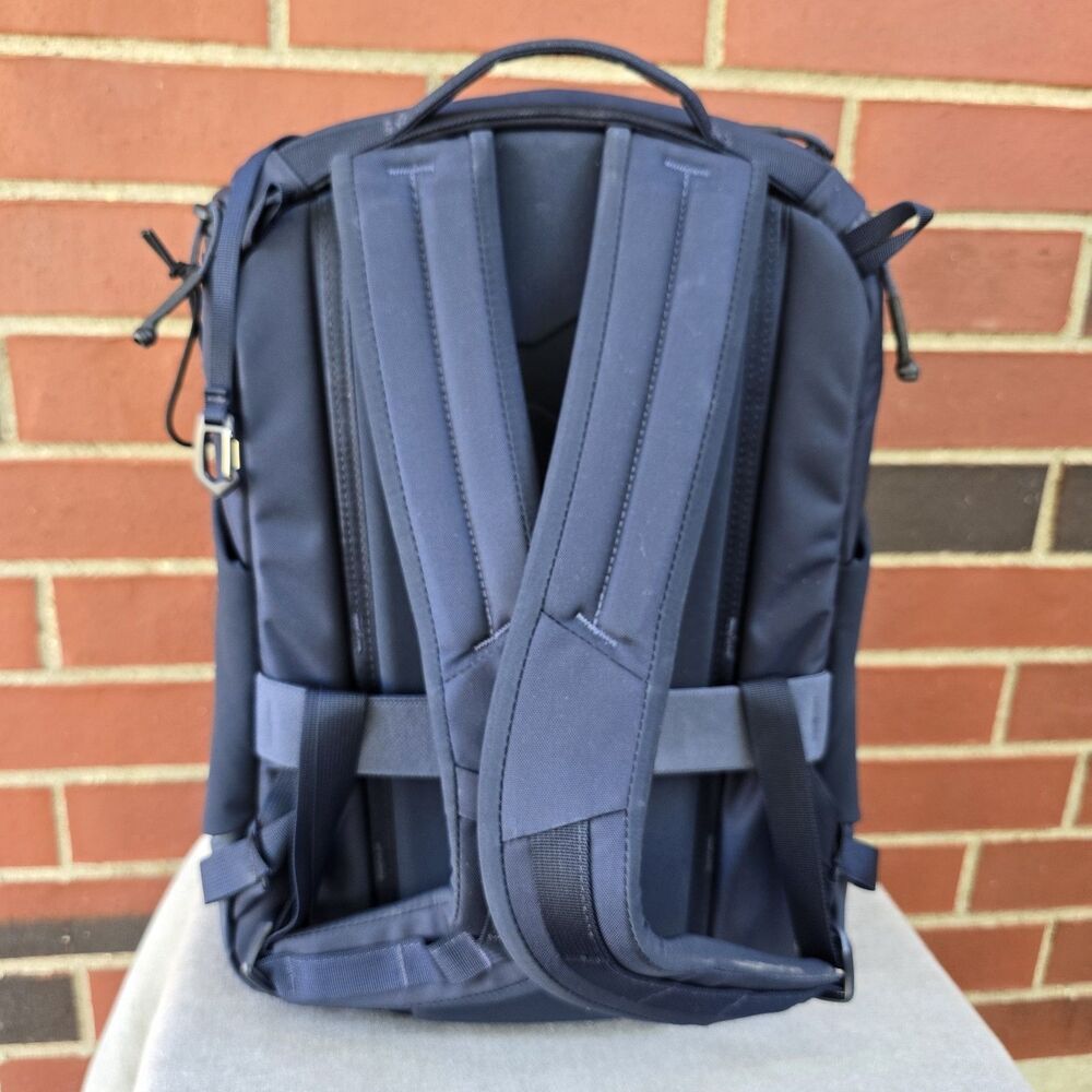 Yeti Ranchero 18L Backpack New No Tags - Picture 3 of 7